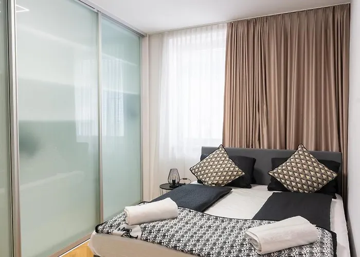 Deluxe Residences - Schoenbrunn * Vienna